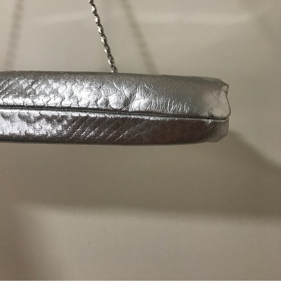 Kate Landry silver shoulder chain purse - Picture 9 of 11